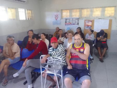 Sábado com pediatra, psiquiatra e vacina